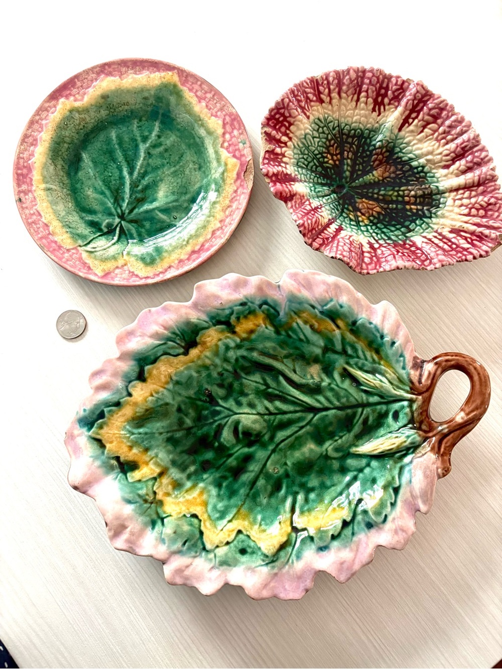 Vintage Majolica Set of Three leaf Etruscan collectible